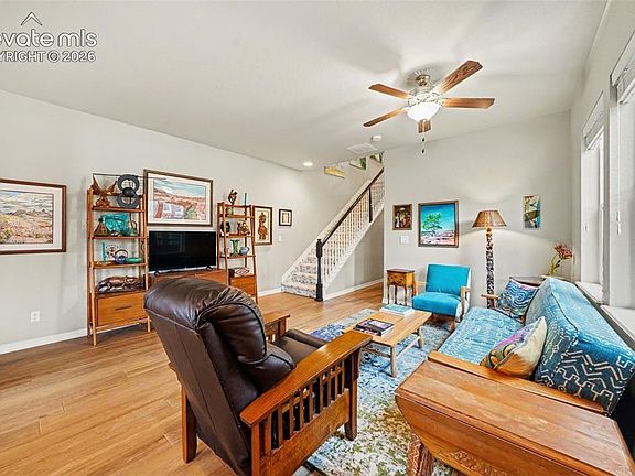 5th image of 1527 Portland Gold Dr