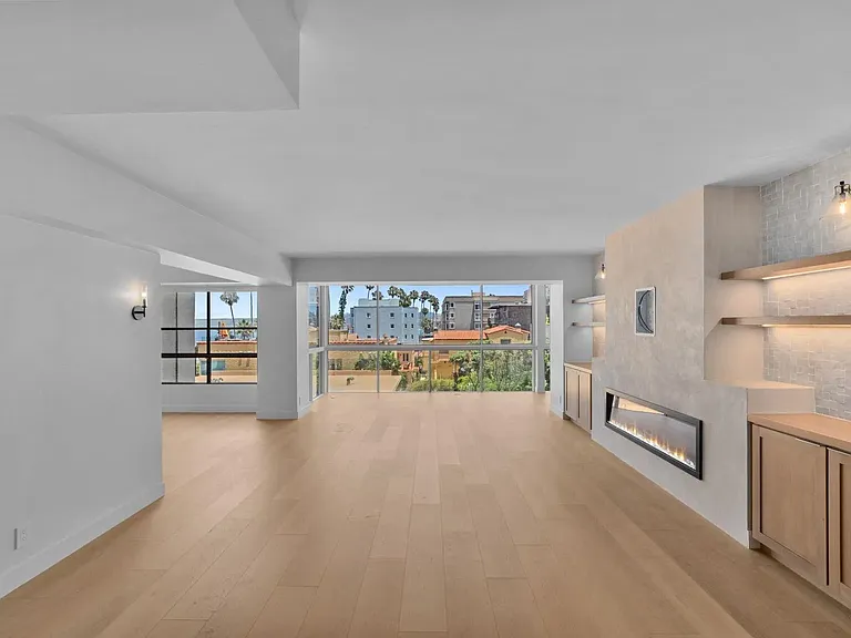 939 Coast Blvd #6F — Photo 3