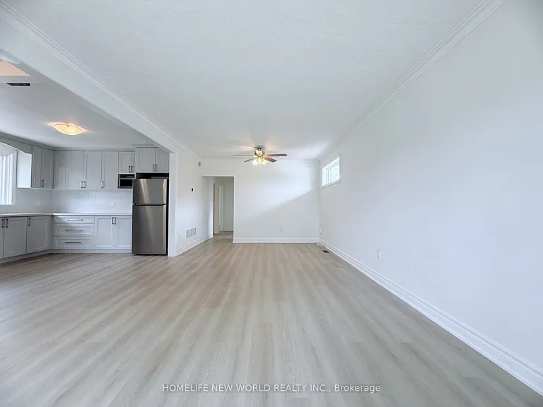 61 Crosland Dr — Photo 17