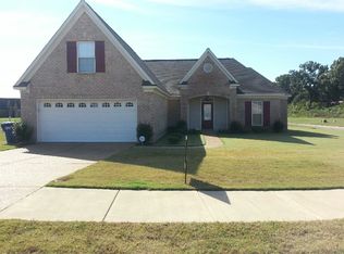 4955 Port Nicole Dr, Horn Lake, MS 38637