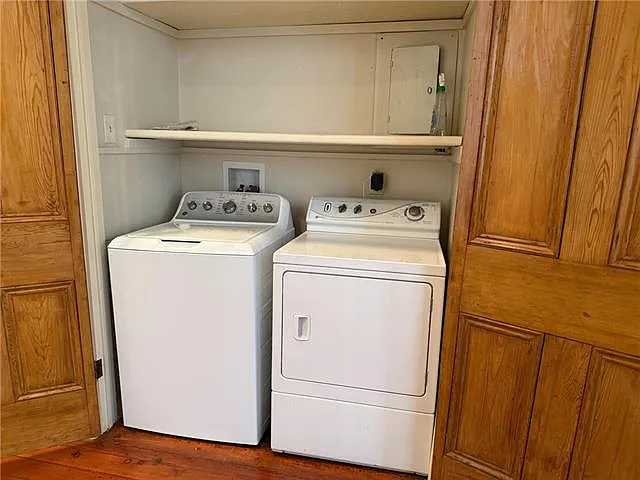 4621 Prytania St — Photo 8