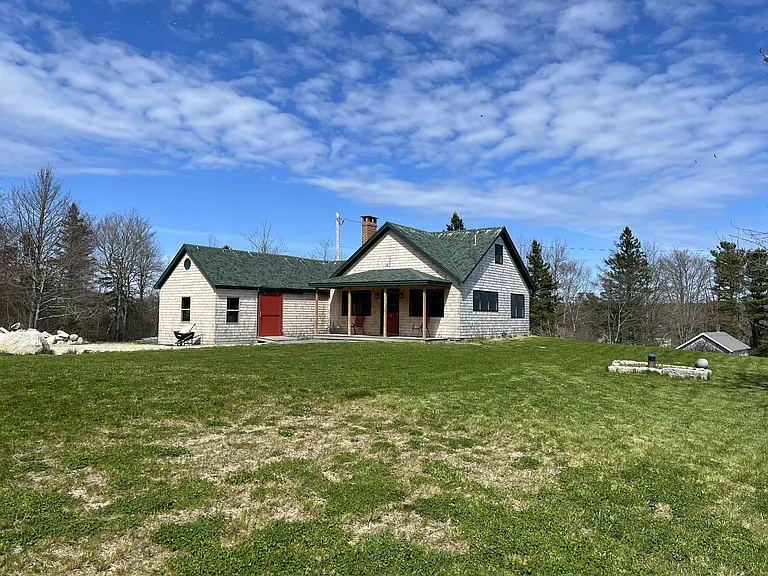 3 Morris Ave — Photo 38