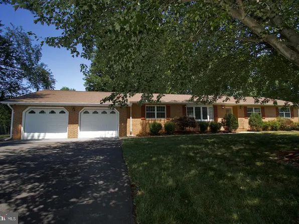18 N Springview Dr, Dover, DE 19901