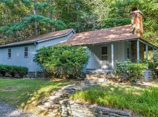1092 Hartzog Ford Rd W, Jefferson, NC 26342