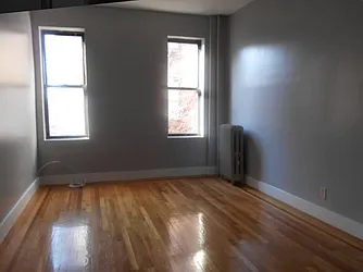 Rented by City Prime Commercial Realty 