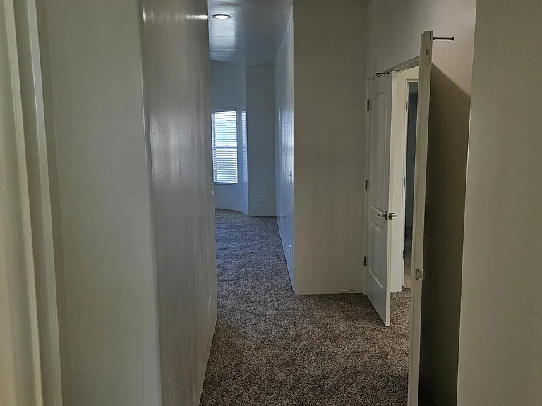 4113 N 22nd St #10A — Photo 40