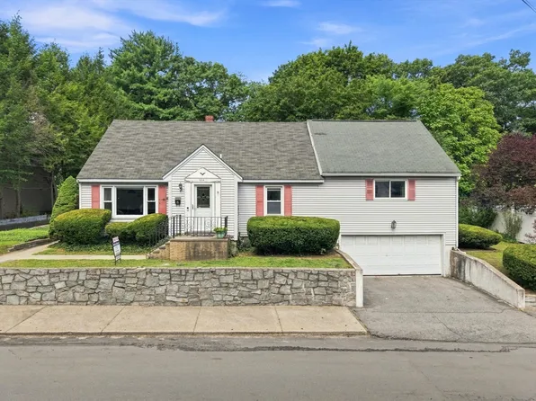 124 E Meadow Rd, Lowell, MA 01854