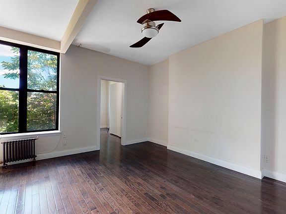 4th image of 25 Hamilton Ter APT 3R