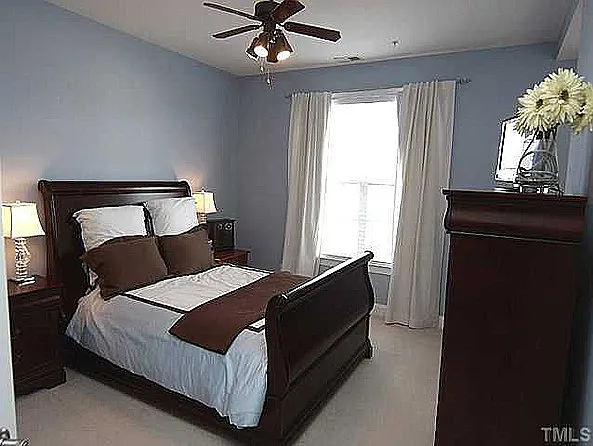 2 bed, 1100 sqft, $1,675 — Photo 3