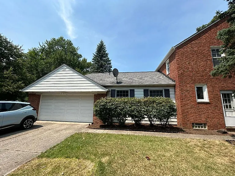 4854 Edsal Dr — Photo 58