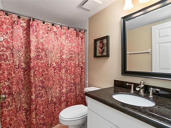 5th image of 4411 Bay Beach Ln APT 723