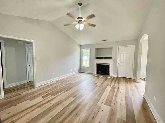 3rd image of 149 Ironside Ct
