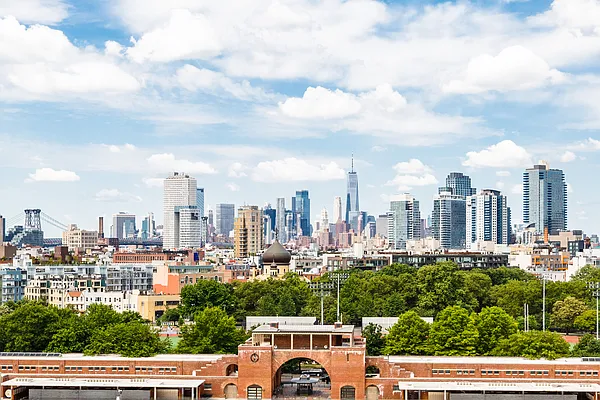 Rented by MNS | media 23