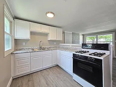 2 bed, 1122 sqft, $1,300 — Photo 4