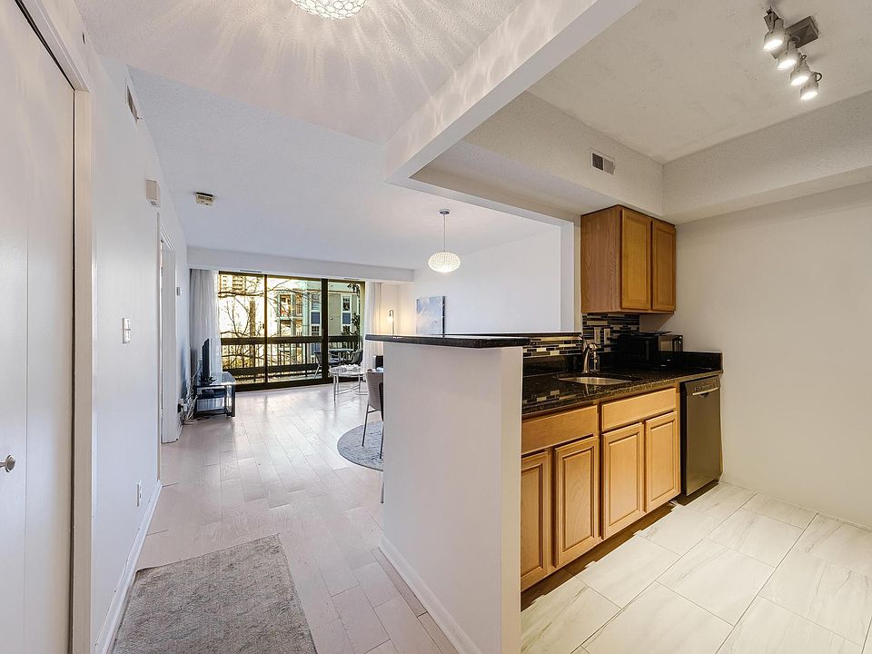 White Oak Hardwood Floor
