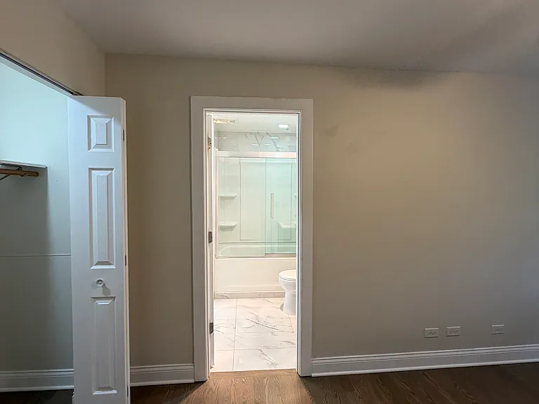 7306 N Winchester Ave #301 — Photo 24