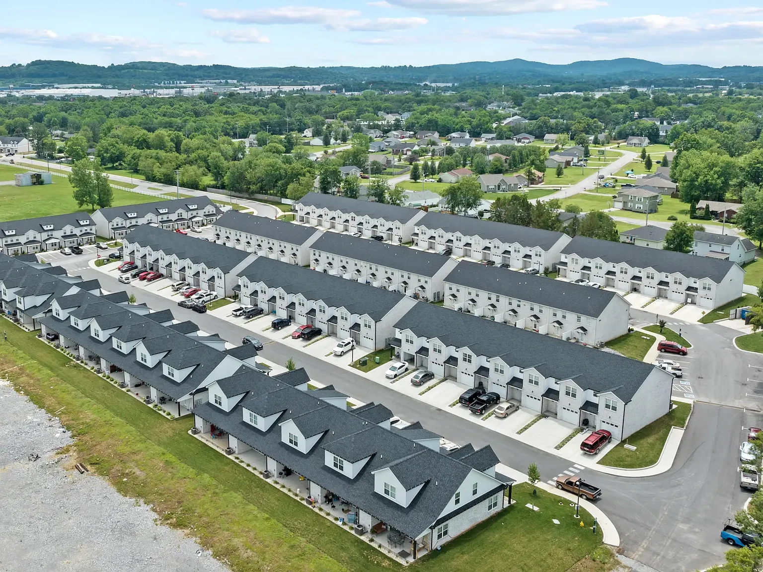 South Maple Townhomes — Photo 1