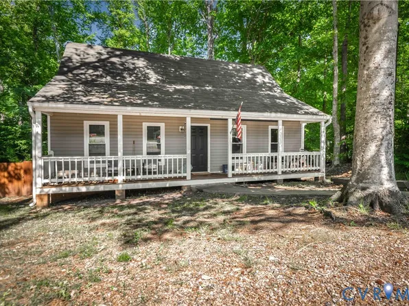 7113 Deer Run Ln, Midlothian, VA 23112