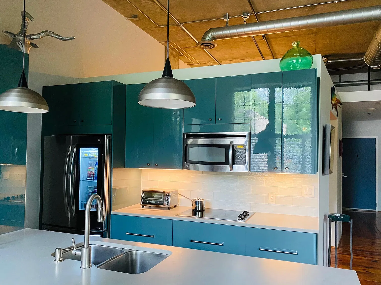 2 bed, 1375 sqft, $3,200 — Photo 4