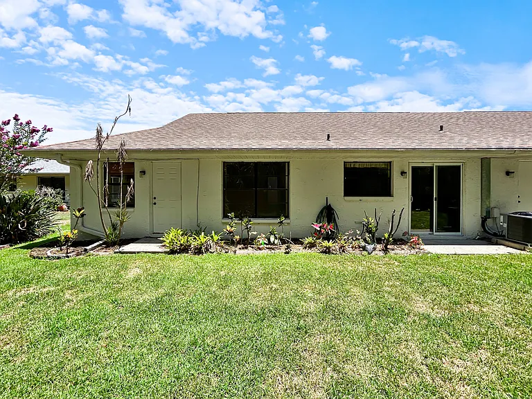 1750 Atrium Dr — Photo 47