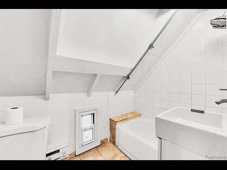 3166 Hanley St — Photo 5