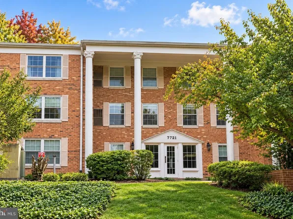 7721 Tremayne Pl APT 301, McLean, VA 22102