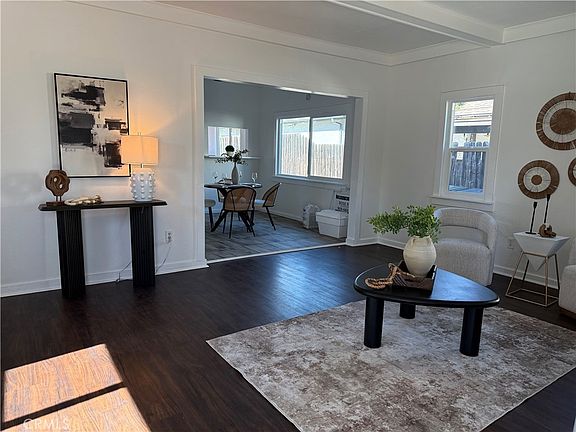 4th image of 805 Merrett Dr
