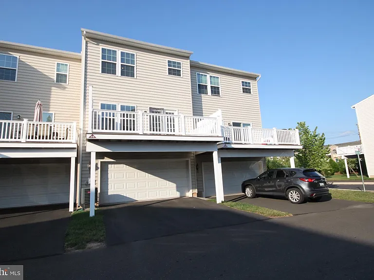 228 Compass Dr — Photo 36
