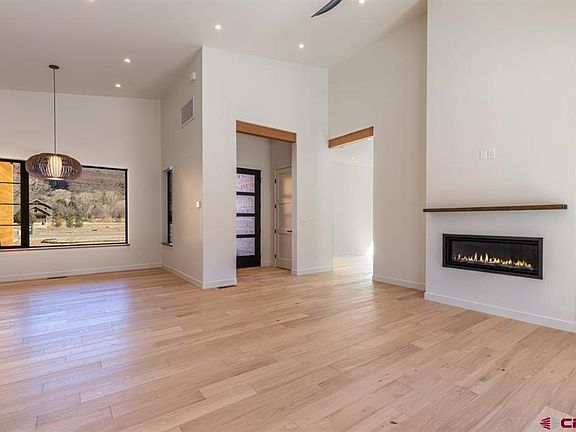 4th image of 61 W Dalton Road