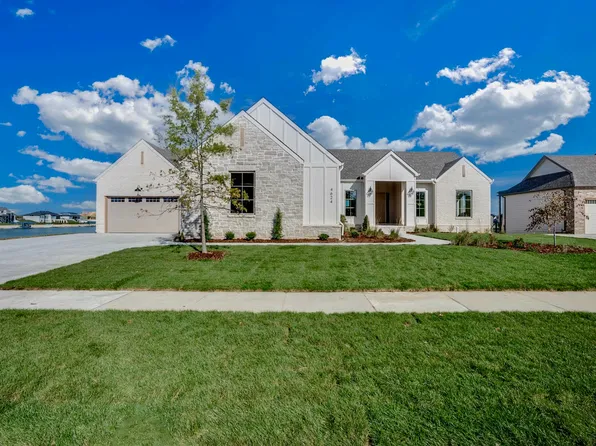 4624 N Ridge Port St, Wichita, KS 67205