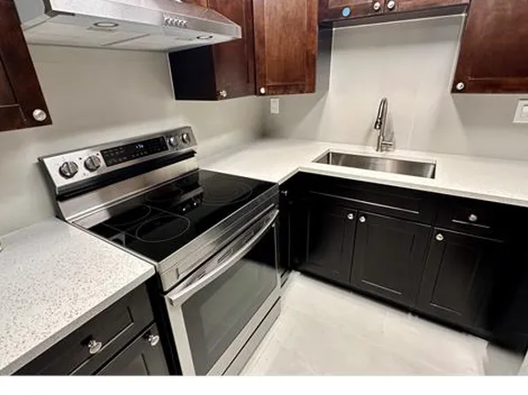 7826 NW 40th St APT 2, Coral Springs, FL 33065