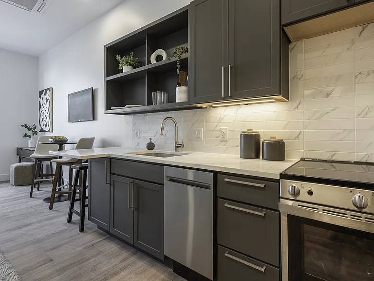 Maple Square Apartments — Photo 19