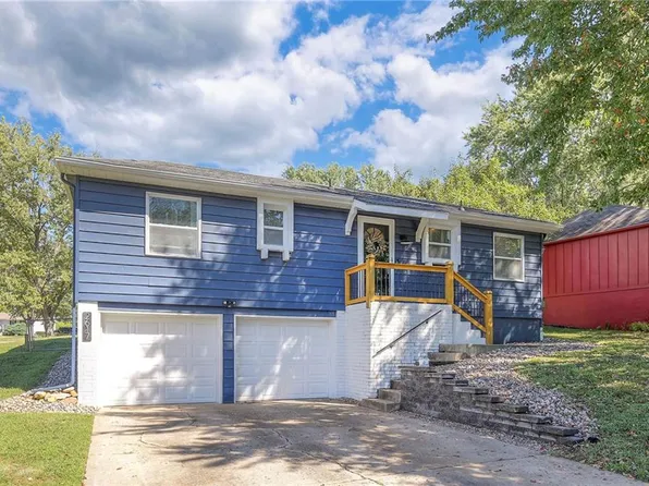 2617 NW Kingsridge Dr, Blue Springs, MO 64015