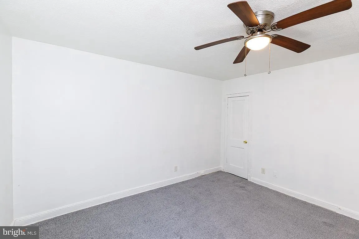 1 bed, 1.0 bath, 650 sqft, $1,200 — Photo 2