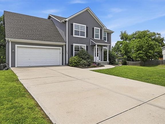 2nd image of 4602 Park Ln