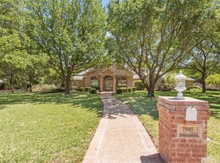 2045 Oak Glen Dr, Mc Gregor, TX 76657