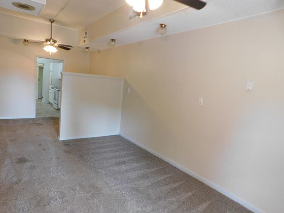 2nd image of 122 W Pine Ave
