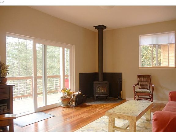 2nd image of 25811 Siuslaw River Rd