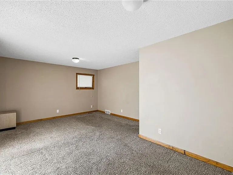 110 Rosemont Dr — Photo 13