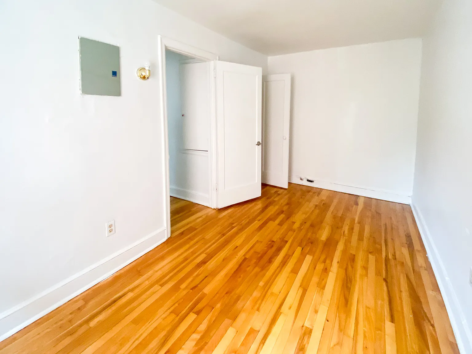 65 Sweetland Ave. - Unit 6 — Photo 3