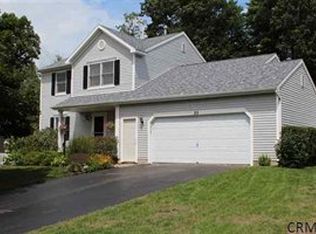 25 Whitney Rd, Saratoga Springs, NY 12866