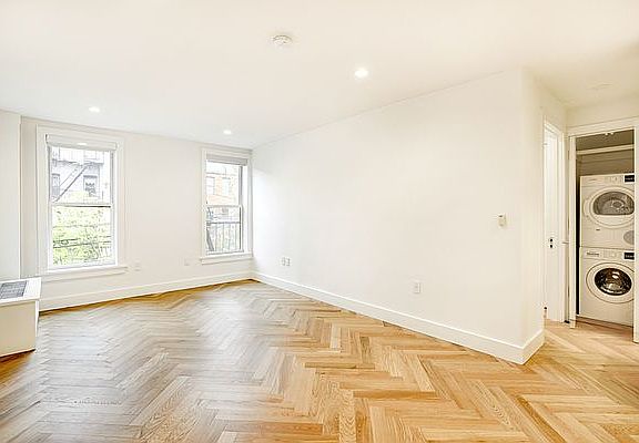 5th image of 419 14th St APT 2R
