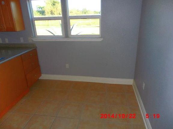 4th image of 1703 Pratt Dr