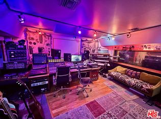 3749 Robertson Blvd, Culver City, CA 90232