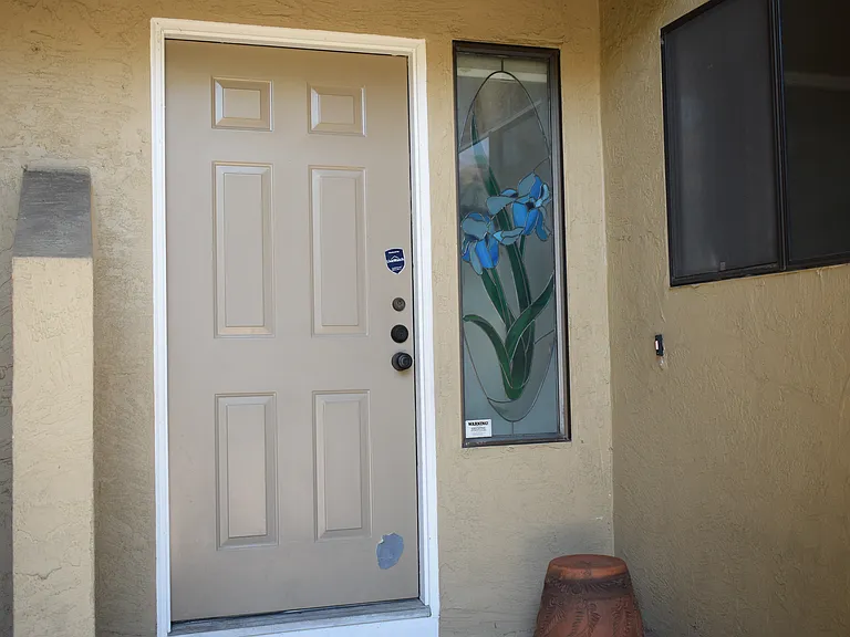 2923 Wilson Cmn — Photo 2