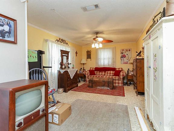 4th image of 541 E Ensley St