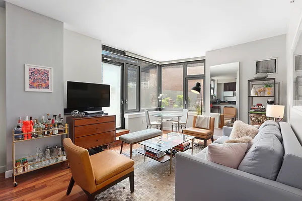 Sold by Compass | media 1