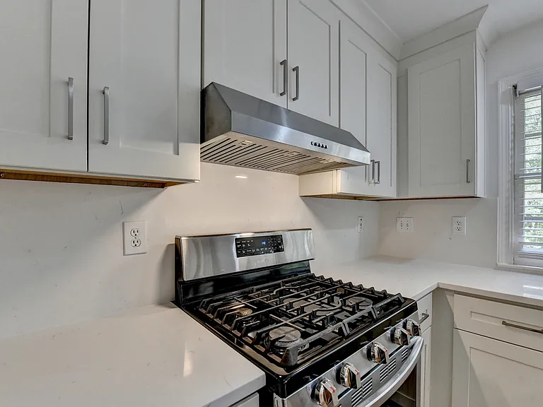 6535 Ganton Dr — Photo 11