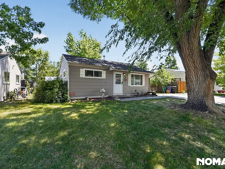 2520 S Knox Ct — Photo 33