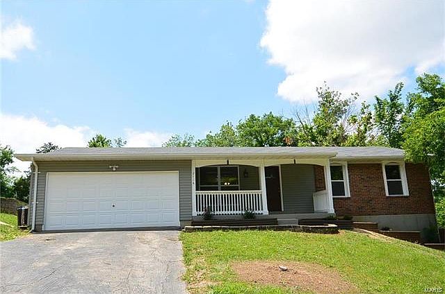 2nd image of 2114 Devonshire Dr